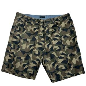 Forever 21 Mens 36x9 Flat Front Chino Shorts Geometric Camo Streetwear Casual